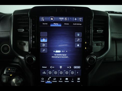 Used 2023 RAM 1500 Laramie AWD/4WD image 19