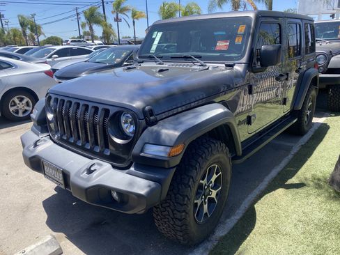 Used 2022 Jeep Wrangler Unlimited Sport AWD/4WD image 2
