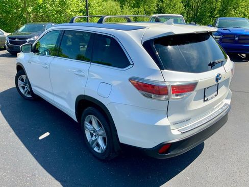 Used 2016 Toyota Highlander Limited Platinum AWD/4WD image 10