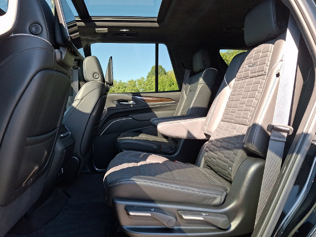 Used 2024 Cadillac Escalade Sport Platinum AWD/4WD image 10