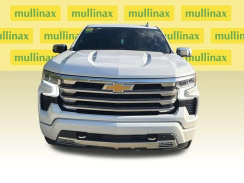 Used 2024 Chevrolet Silverado 1500 High Country w/ High Country Premium Package AWD/4WD image 15