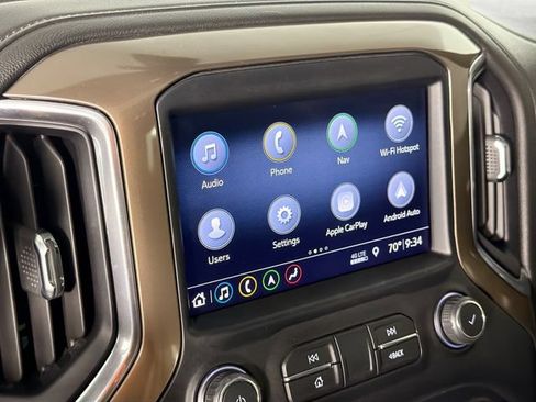 Used 2019 Chevrolet Silverado 1500 High Country w/ Technology Package AWD/4WD image 15