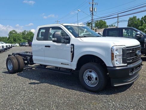 New 2026 Ford F350 XL AWD/4WD image 2
