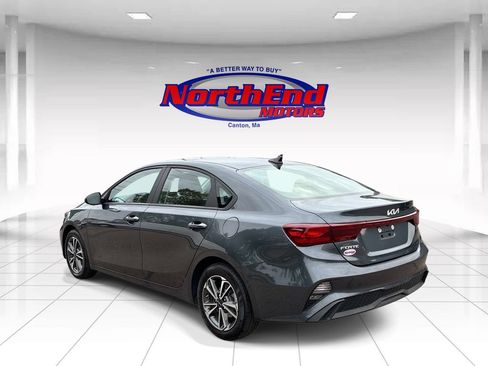 Used 2023 Kia Forte LXS FWD image 5