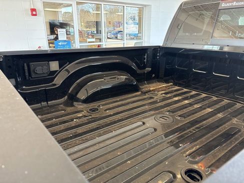 Used 2022 RAM 2500 Tradesman image 14