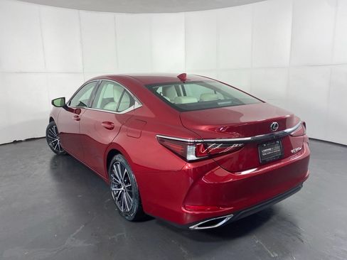 Used 2025 Lexus ES 350 w/ Premium Package FWD image 8