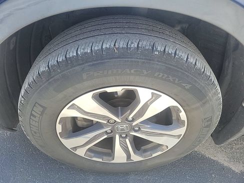 Used 2017 Honda CR-V LX image 6