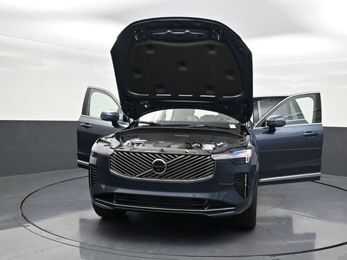 New 2026 Volvo XC90 T8 Ultra w/ Protection Package Premier AWD/4WD image 41