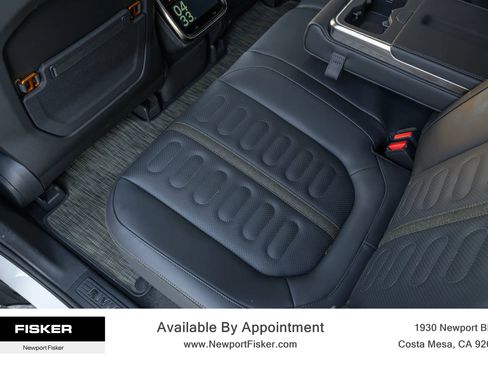 Used 2024 Rivian R1T Adventure image 19