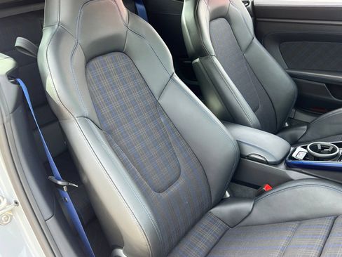 Certified 2025 Porsche 911 Carrera T RWD image 18