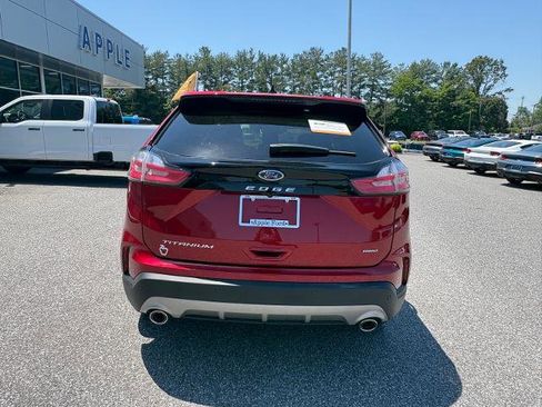 Certified 2022 Ford Edge Titanium AWD/4WD image 4