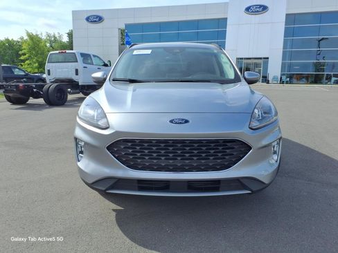 Certified 2022 Ford Escape SEL image 8