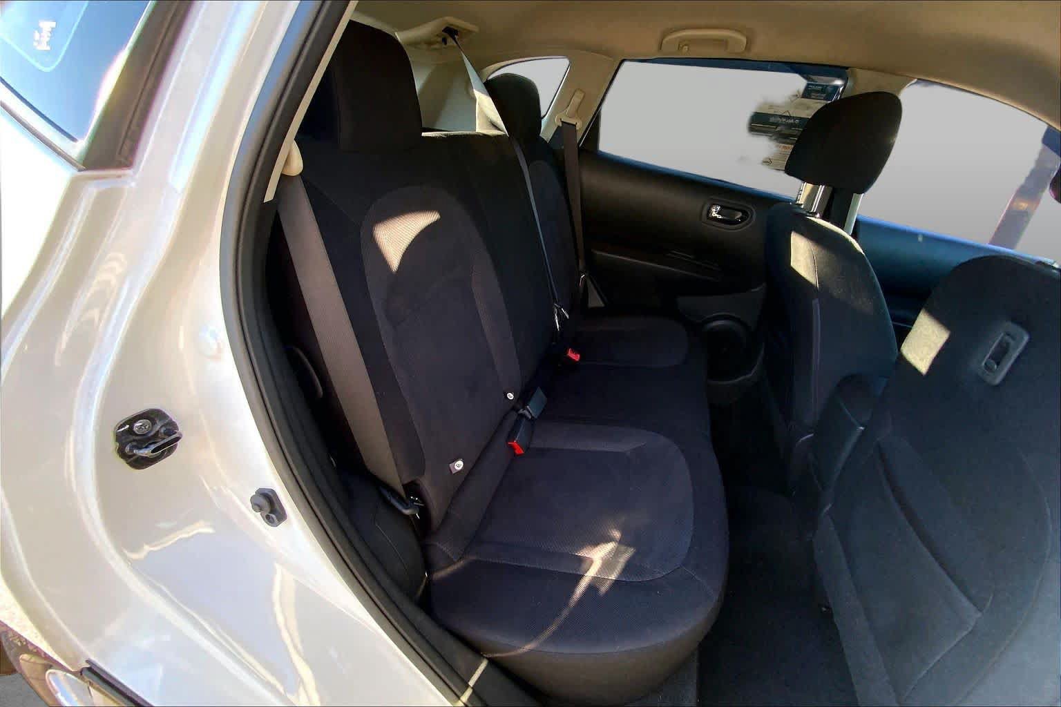 Used 2012 Nissan Rogue S FWD image 17
