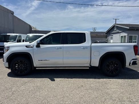 Used 2022 GMC Sierra 1500 Denali w/ Denali Reserve Package AWD/4WD image 9