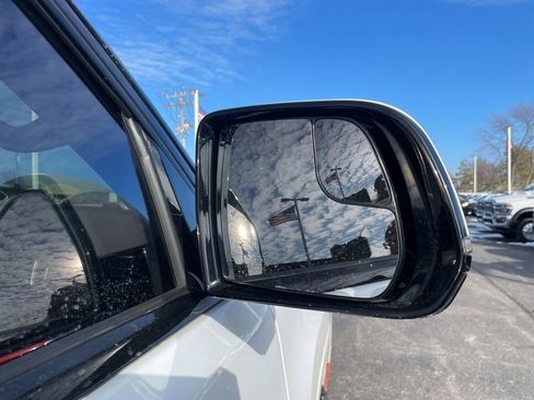 Used 2022 Jeep Grand Wagoneer Series II image 14