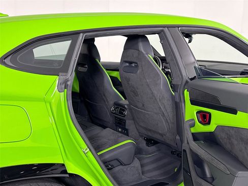 Used 2024 Lamborghini Urus S image 31