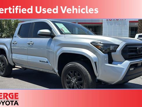 Used 2025 Toyota Tacoma SR5 image 1
