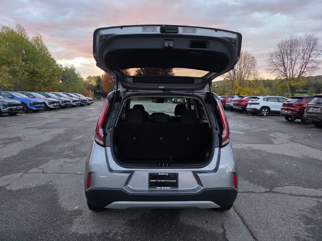 Certified 2025 Kia Soul LX w/ LX Technology Package FWD image 10