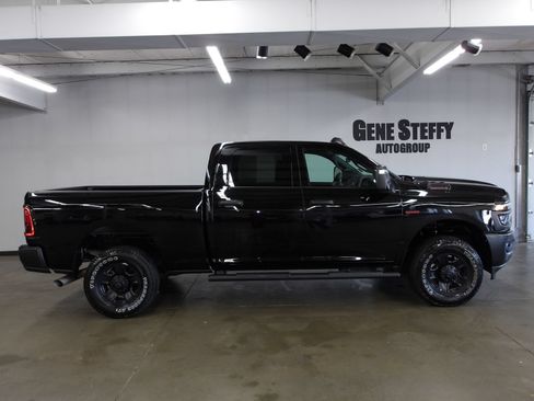 Used 2025 RAM 3500 Tradesman AWD/4WD image 3