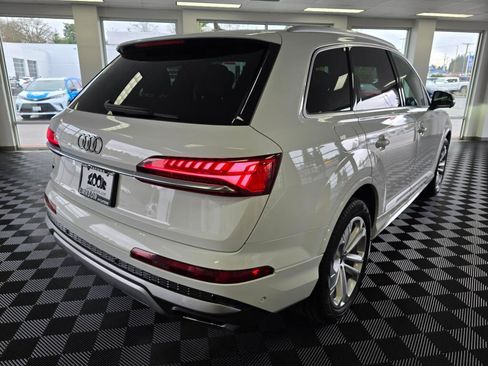 Used 2025 Audi Q7 3.0T Premium Plus AWD/4WD image 3