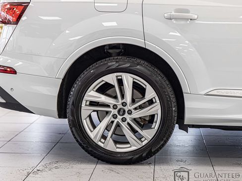 Used 2023 Audi Q7 3.0T Premium AWD/4WD image 10