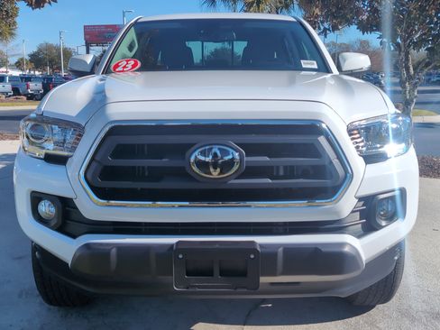 Certified 2023 Toyota Tacoma SR5 image 3