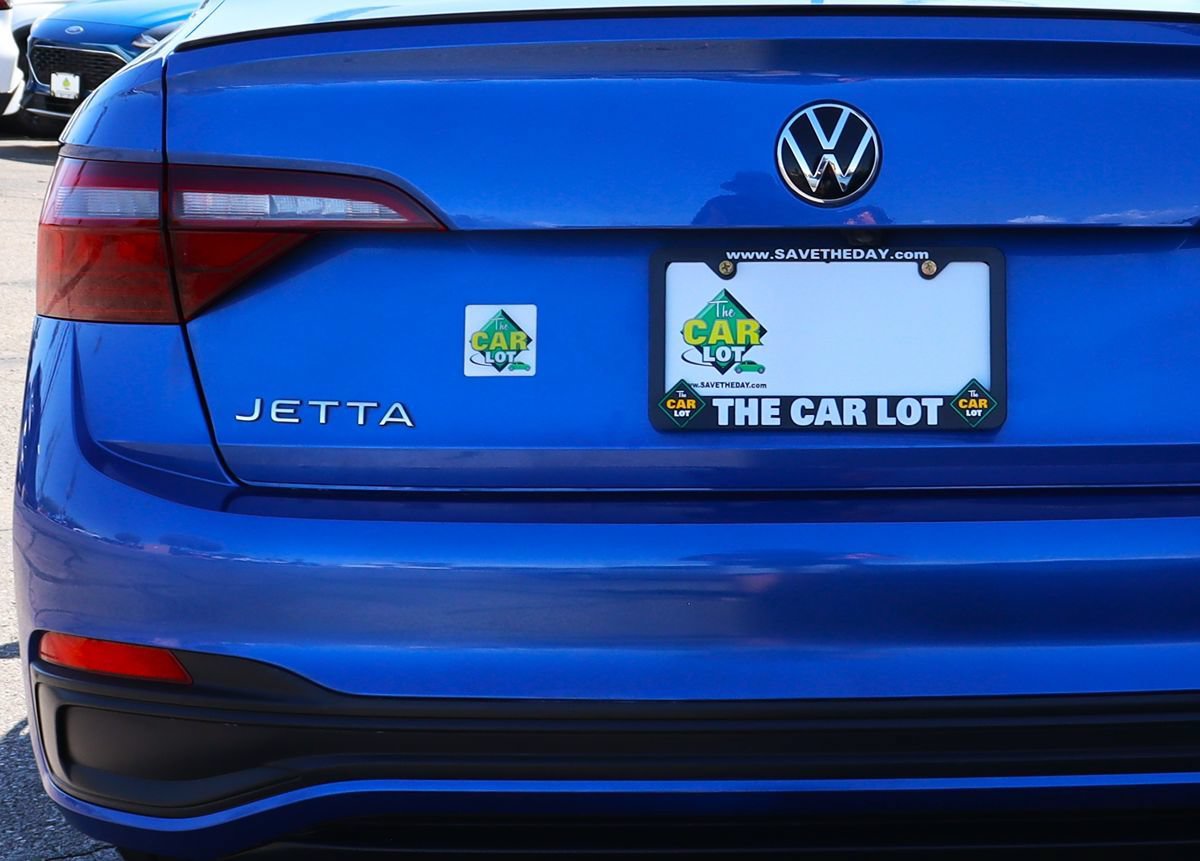 Used 2022 Volkswagen Jetta SE FWD image 20