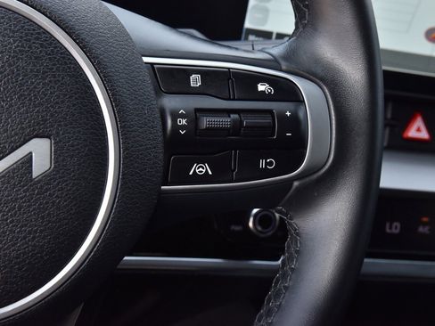 Used 2023 Kia Sportage EX image 24