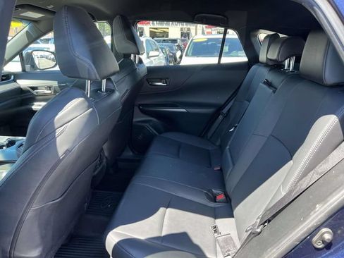 Used 2023 Toyota Venza XLE AWD/4WD image 10