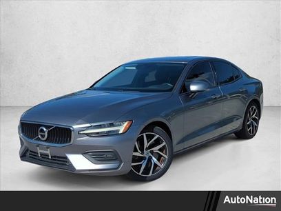 Used 2020 Volvo S60 T6 Momentum