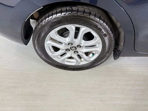 Used 2017 Toyota Yaris iA image 21