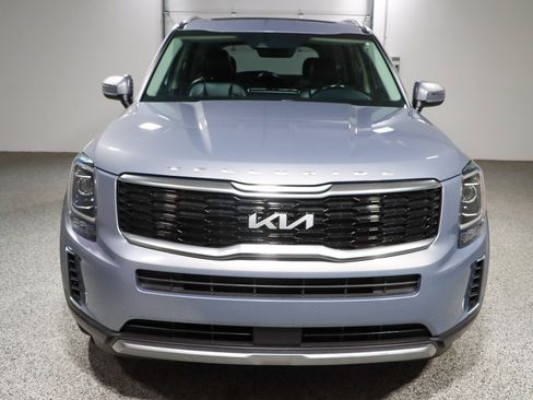 Used 2022 Kia Telluride S FWD image 4