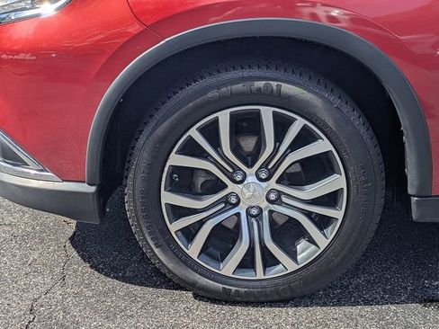 Used 2017 Mitsubishi Outlander ES FWD image 11