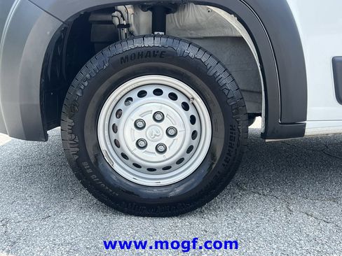 Used 2025 RAM ProMaster 2500 w/ Convenience Group FWD image 30