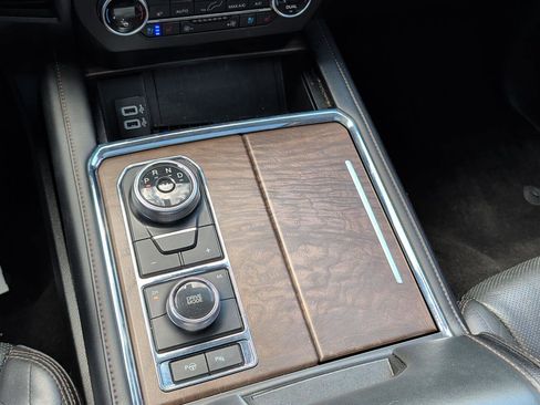 Used 2019 Ford Expedition Platinum AWD/4WD image 20