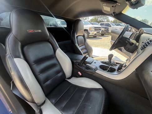 Used 2006 Chevrolet Corvette Z06 w/ Preferred Equipment Group RWD image 22