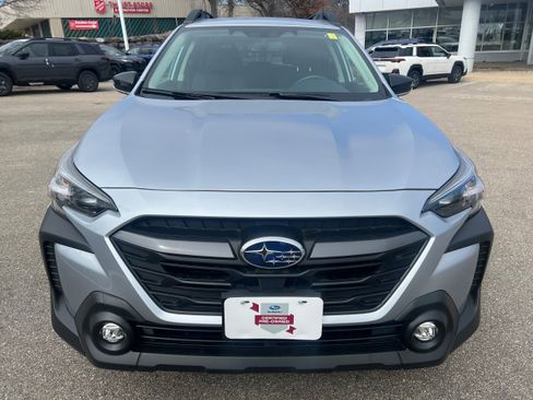 Certified 2025 Subaru Outback Premium w/ Popular Package #1A image 2