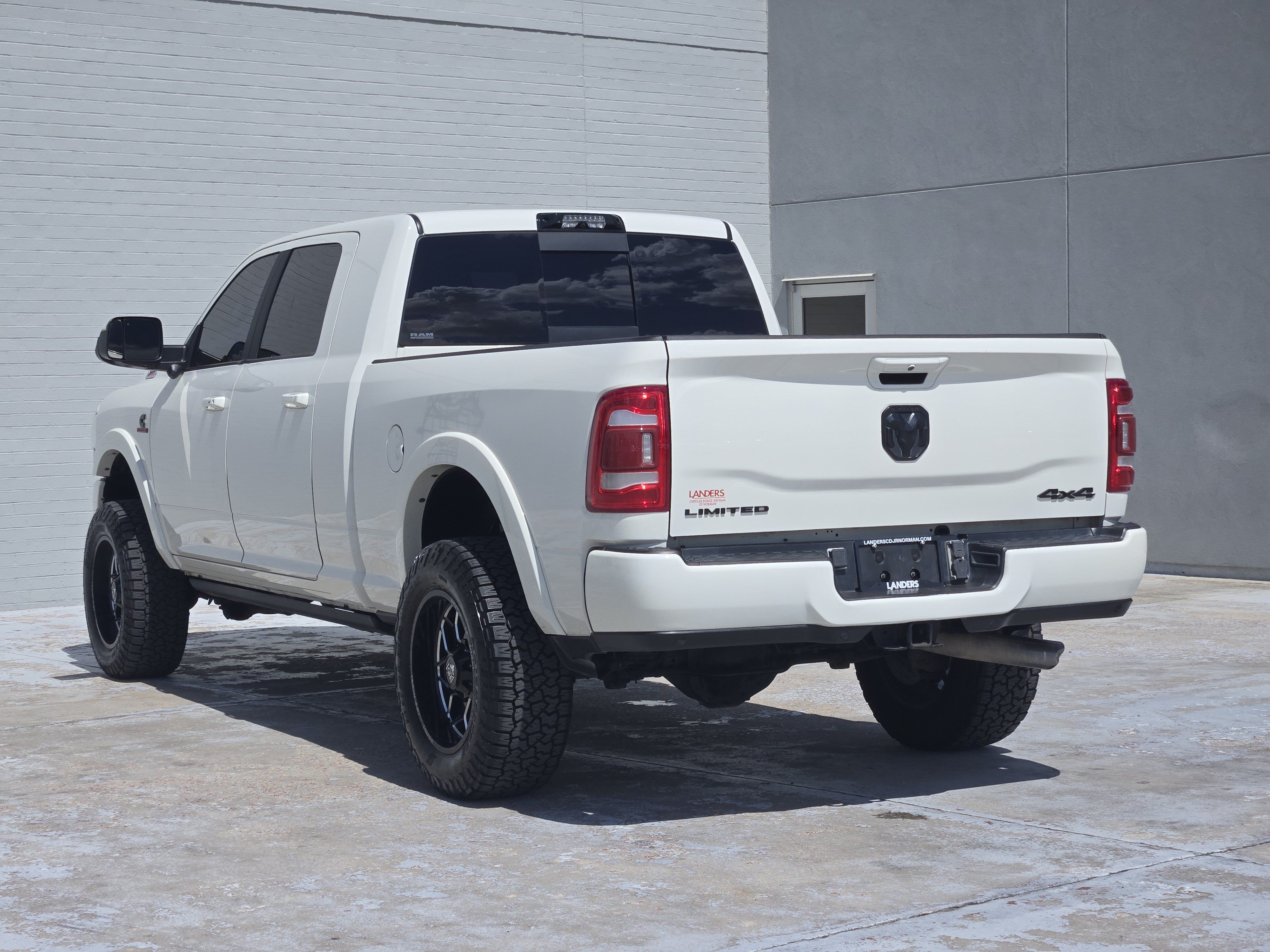 Used 2022 RAM 2500 Limited AWD/4WD image 6