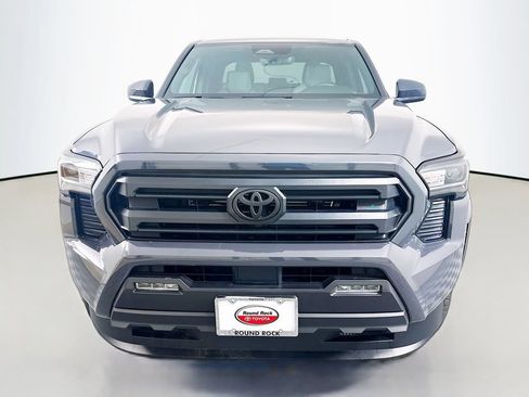 Used 2025 Toyota Tacoma SR5 AWD/4WD image 2