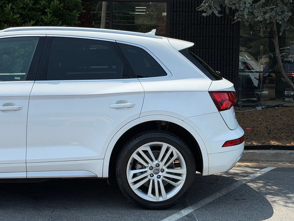 Used 2018 Audi Q5 2.0T Premium Plus AWD/4WD image 11