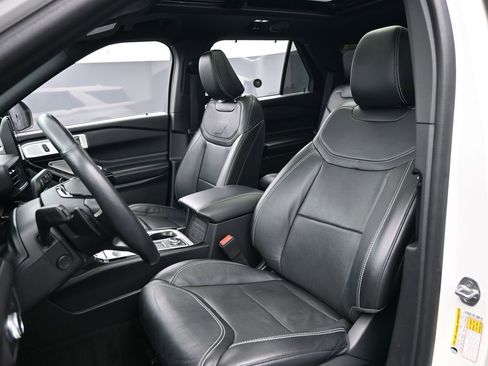 Used 2021 Ford Explorer ST w/ Equipment Group 401A image 24