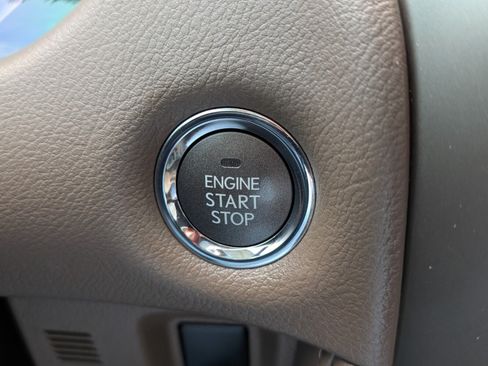 Used 2018 Lexus GX 460 Premium w/ Premium Package AWD/4WD image 25