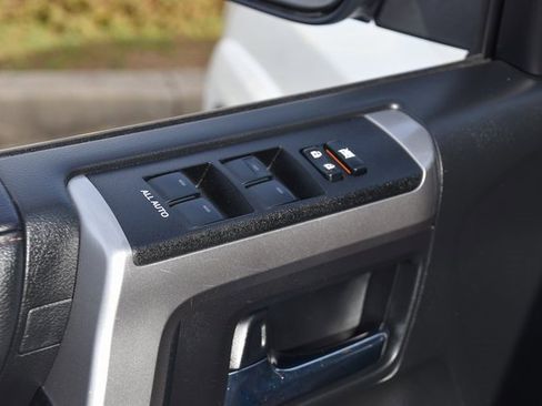 Used 2020 Toyota 4Runner Limited image 29