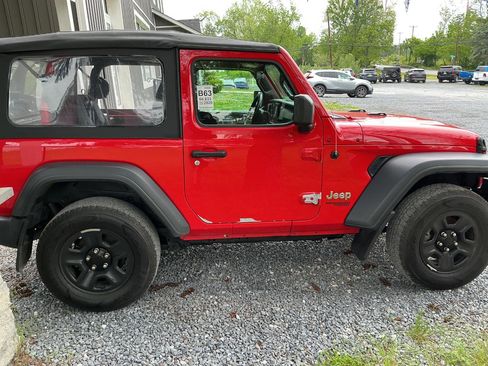 Used 2020 Jeep Wrangler Sport AWD/4WD image 4