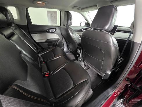 Used 2022 Jeep Compass Limited AWD/4WD image 18