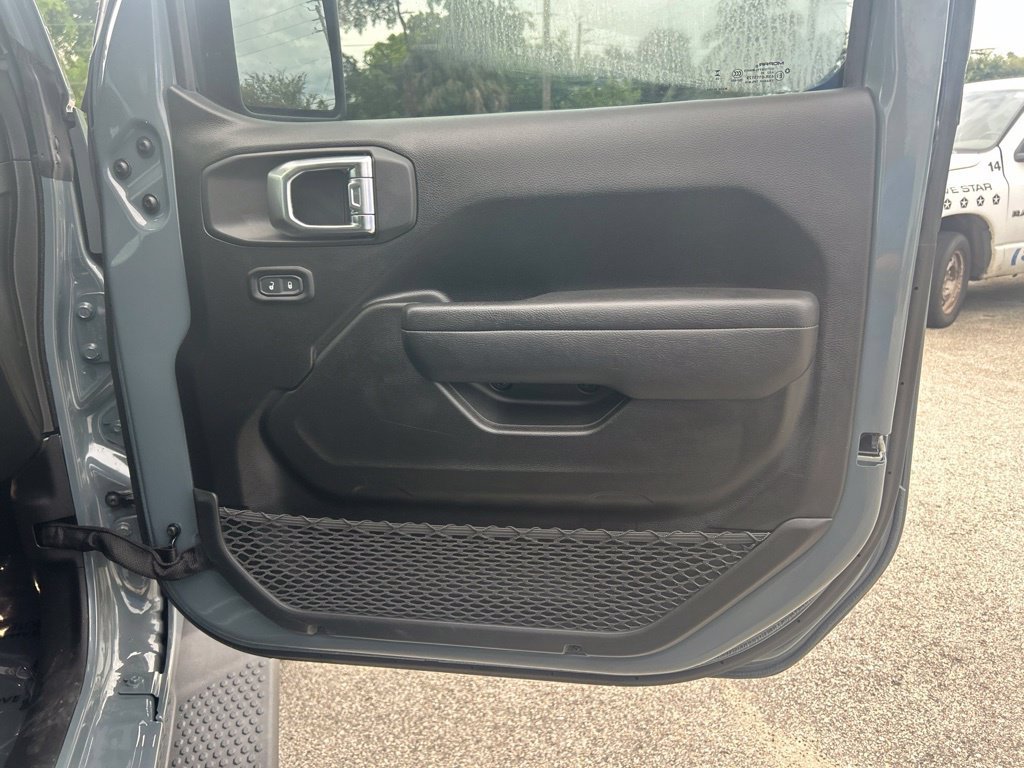 Used 2025 Jeep Wrangler Unlimited Sport S 4xe AWD/4WD image 26