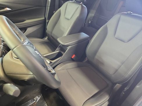 Used 2023 Buick Encore GX Select AWD/4WD image 18
