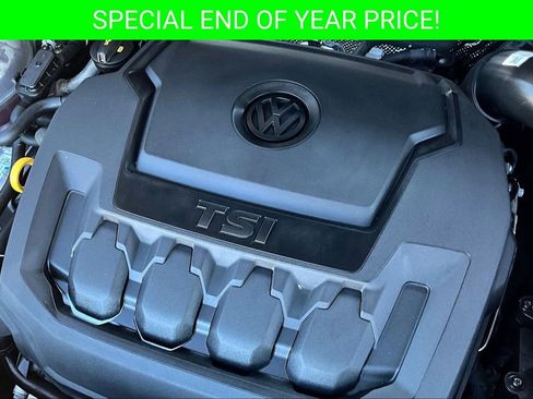 Used 2023 Volkswagen Tiguan SE R-Line image 30