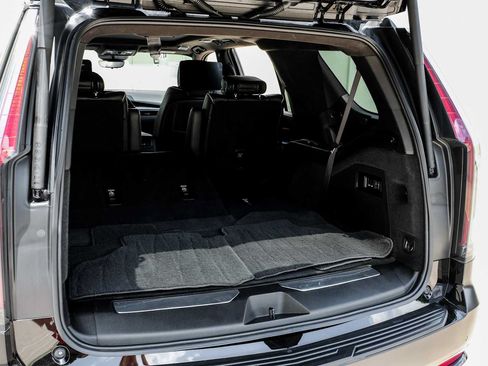Used 2021 Cadillac Escalade Sport Platinum AWD/4WD image 50