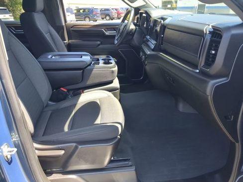 Used 2024 Chevrolet Silverado 1500 LT AWD/4WD image 18